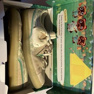 Puma Cream and Green Men's Sneakers
